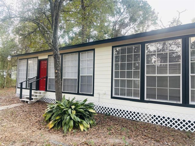 16643 Lake Circle, Conroe, TX 77302