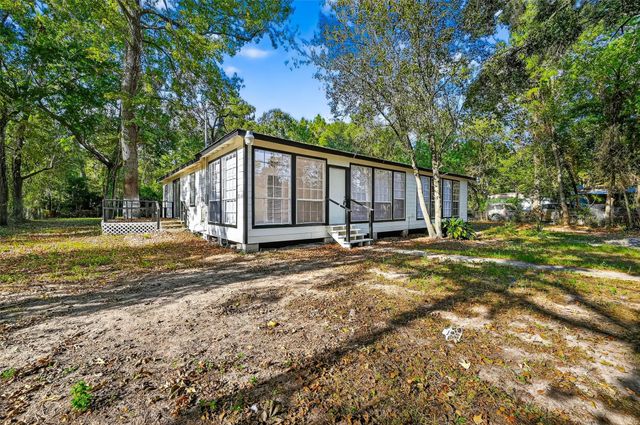 16643 Lake Circle, Conroe, TX 77302