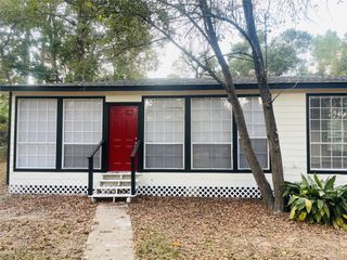 16643 Lake Circle, Conroe, TX 77302