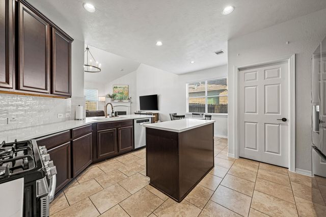 968 Ponte Serra Drive, League City, TX 77573