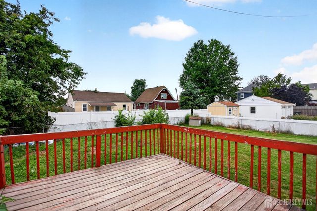 11 S Livingston Avenue S, Fords, NJ 08863