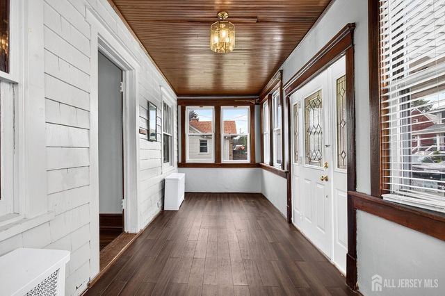 11 S Livingston Avenue S, Fords, NJ 08863