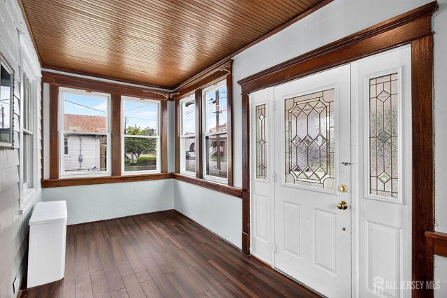 11 S Livingston Avenue S, Fords, NJ 08863