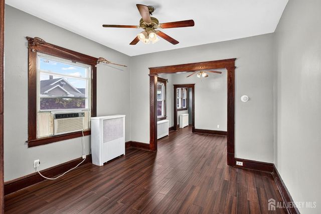 11 S Livingston Avenue S, Fords, NJ 08863