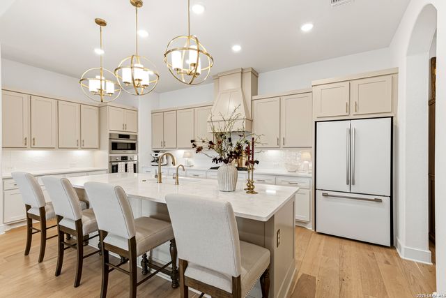 3934 WOOD CRK, San Antonio, TX 78257