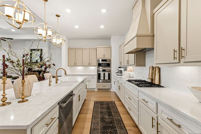 3934 WOOD CRK, San Antonio, TX 78257