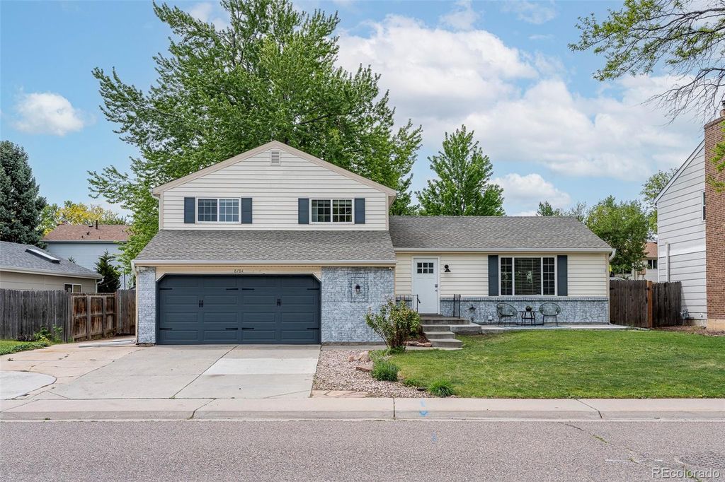 8784 W Rowland Place, Littleton, CO 80128