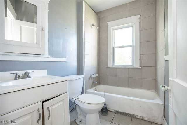 11232 Continental Avenue, Cleveland, OH 44104