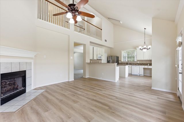 105 Dorsett Drive, Irving, TX 75063