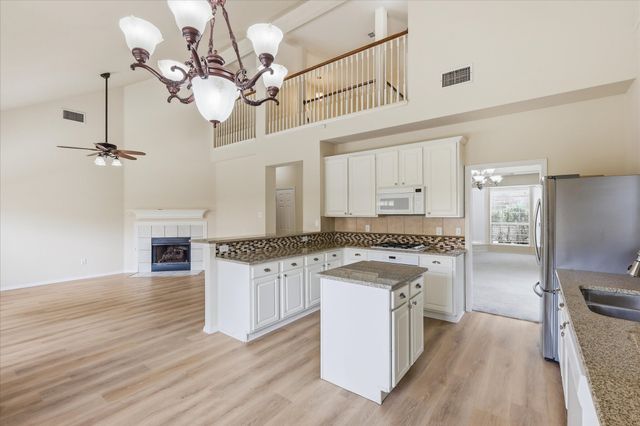 105 Dorsett Drive, Irving, TX 75063