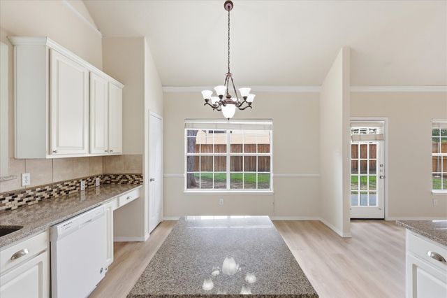 105 Dorsett Drive, Irving, TX 75063