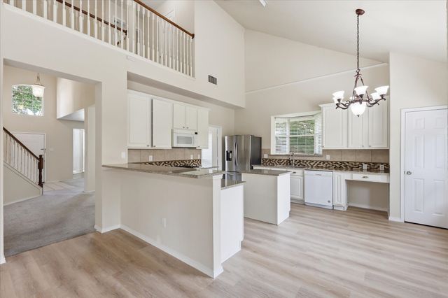 105 Dorsett Drive, Irving, TX 75063