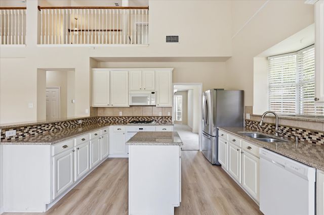 105 Dorsett Drive, Irving, TX 75063
