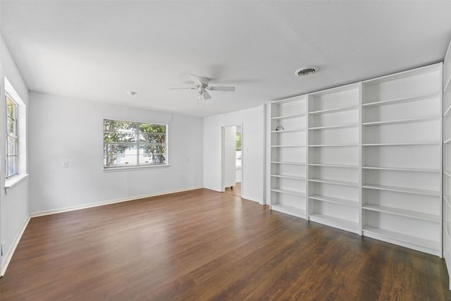 1200 S Jackson Street, Kaufman, TX 75142