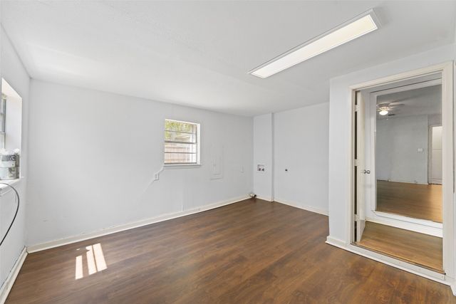 1200 S Jackson Street, Kaufman, TX 75142