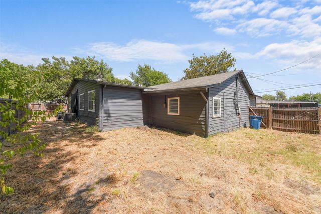 1200 S Jackson Street, Kaufman, TX 75142