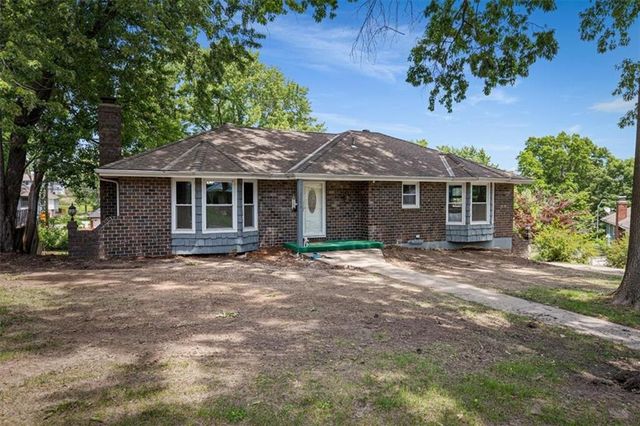 12208 E 62nd Terrace, Kansas City, MO 64133