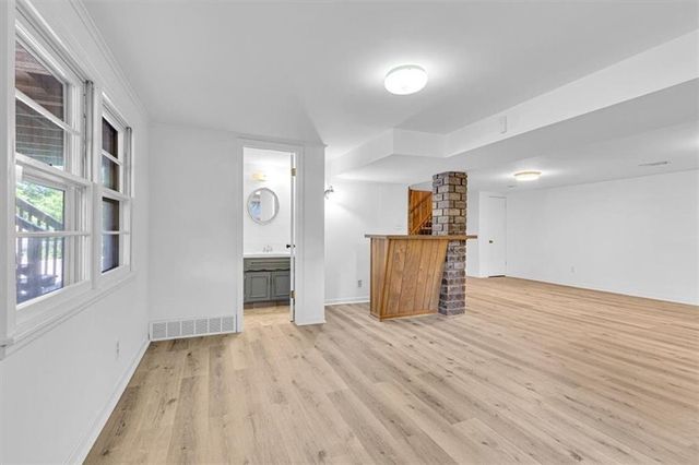 12208 E 62nd Terrace, Kansas City, MO 64133