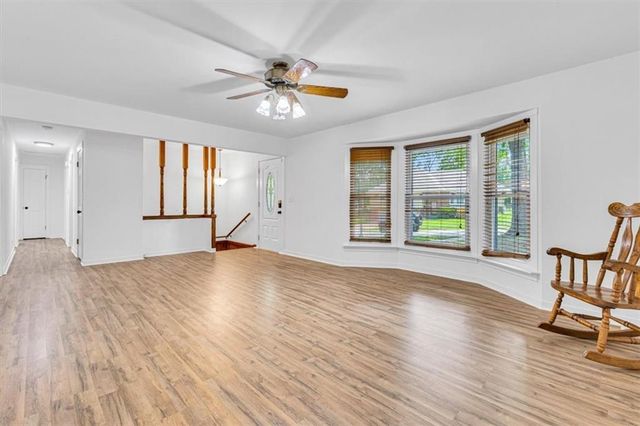 12208 E 62nd Terrace, Kansas City, MO 64133