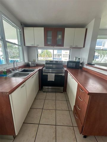 NE 206 EL CHARLIE NE 206, Loiza, PR 00772