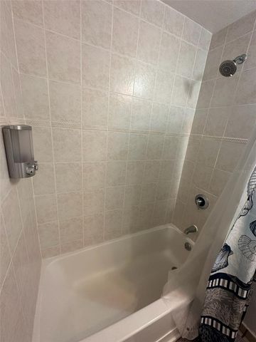 NE 206 EL CHARLIE NE 206, Loiza, PR 00772