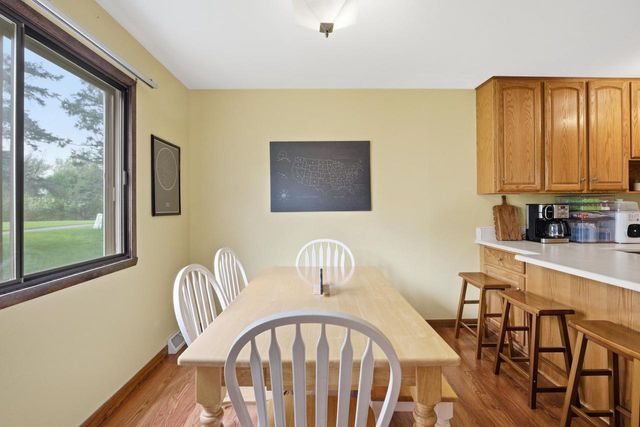 7233 Delaine DRIVE, Oak Creek, WI 53154