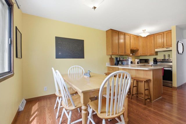 7233 Delaine DRIVE, Oak Creek, WI 53154