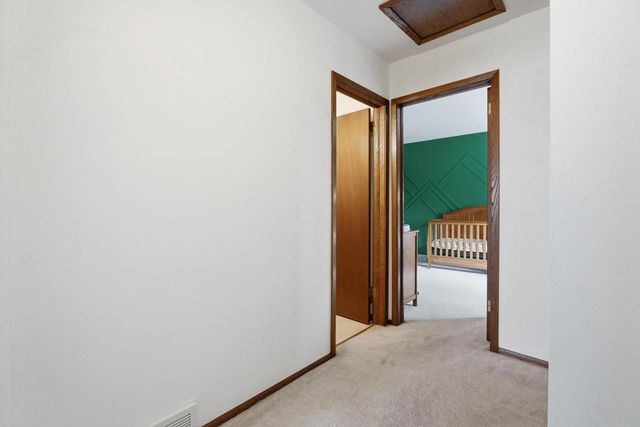 7233 Delaine DRIVE, Oak Creek, WI 53154