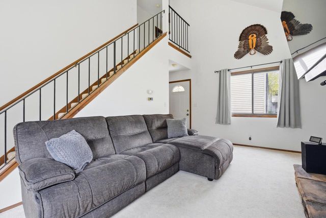 7233 Delaine DRIVE, Oak Creek, WI 53154