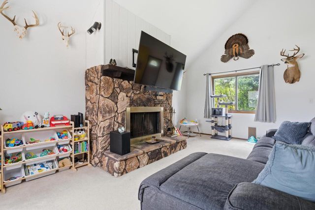 7233 Delaine DRIVE, Oak Creek, WI 53154