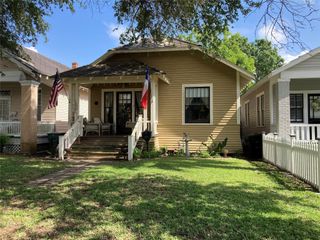 3617 Ave O 1/2, Galveston, TX 77550