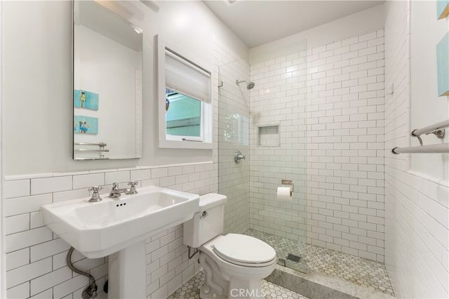 8863 Cynthia, West Hollywood, CA 90069