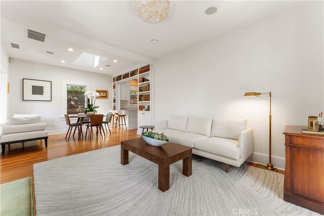 8863 Cynthia, West Hollywood, CA 90069