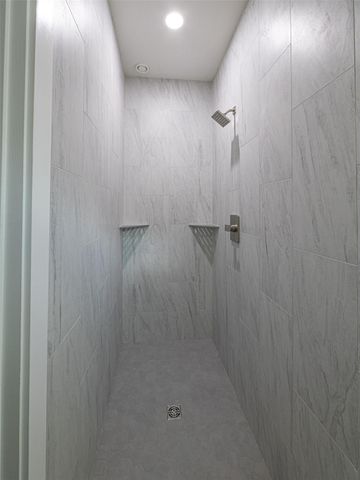 173 Kahalulu DR, Bastrop, TX 78602