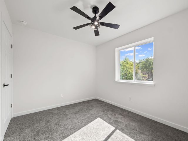 173 Kahalulu DR, Bastrop, TX 78602