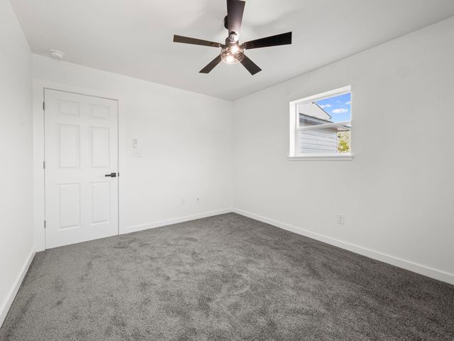 173 Kahalulu DR, Bastrop, TX 78602