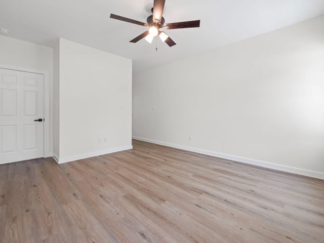 173 Kahalulu DR, Bastrop, TX 78602