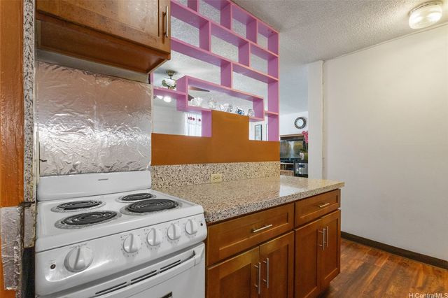 94-246 Leoku Street G226, Waipahu, HI 96797