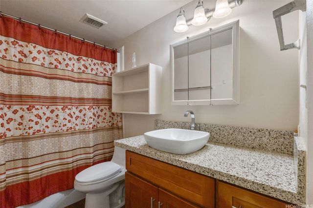 94-246 Leoku Street G226, Waipahu, HI 96797