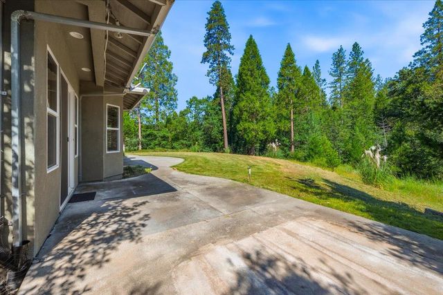 15890 Orchard Springs Rd, Grass Valley, CA 95945
