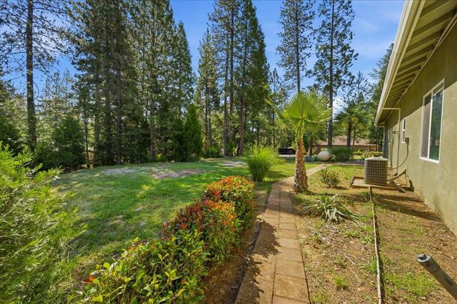 15890 Orchard Springs Rd, Grass Valley, CA 95945