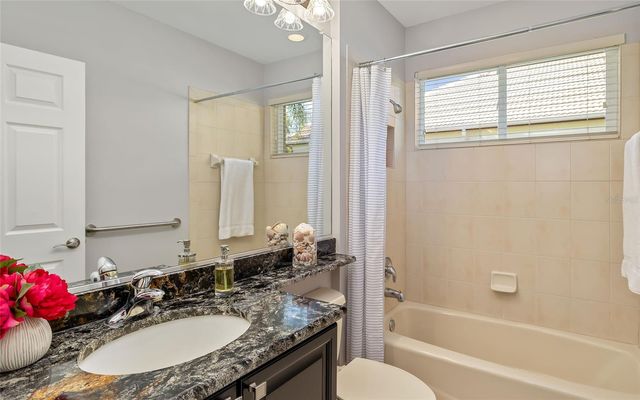 9515 ROYAL CALCUTTA PLACE, Bradenton, FL 34202