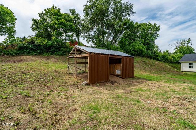 184 County Farm Road, Jonesborough, TN 37659