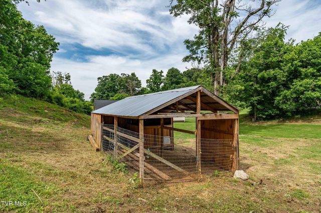 184 County Farm Road, Jonesborough, TN 37659