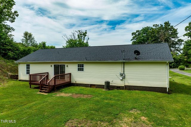 184 County Farm Road, Jonesborough, TN 37659