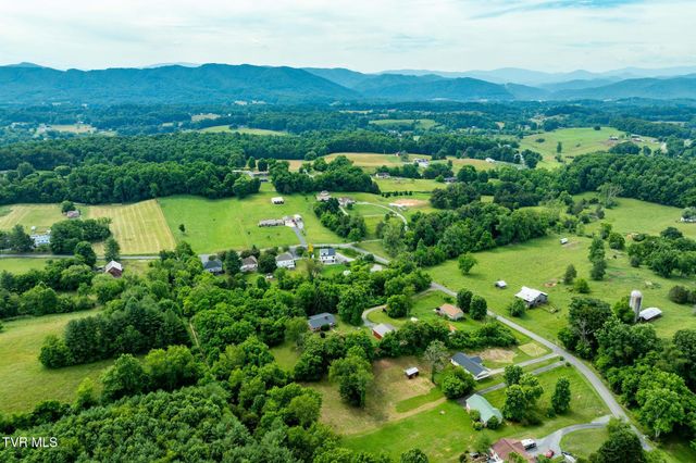 184 County Farm Road, Jonesborough, TN 37659