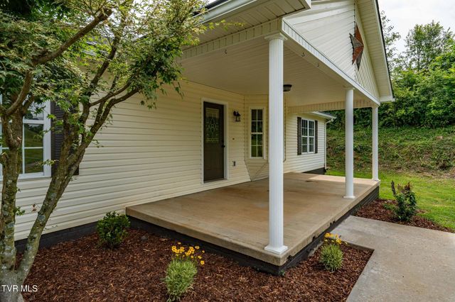 184 County Farm Road, Jonesborough, TN 37659