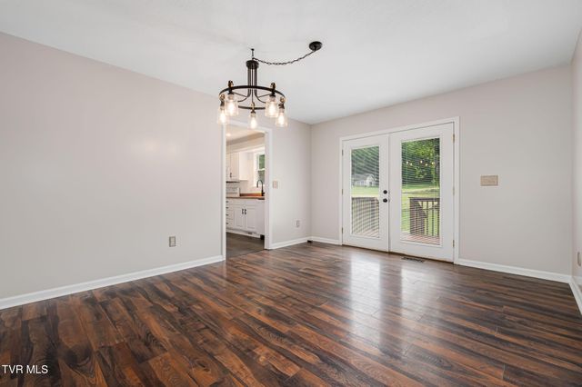 184 County Farm Road, Jonesborough, TN 37659