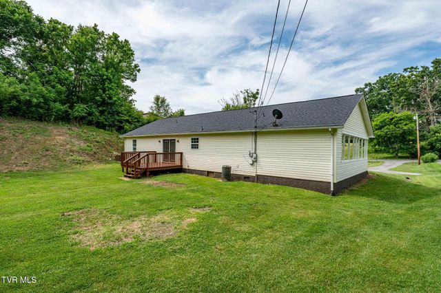 184 County Farm Road, Jonesborough, TN 37659