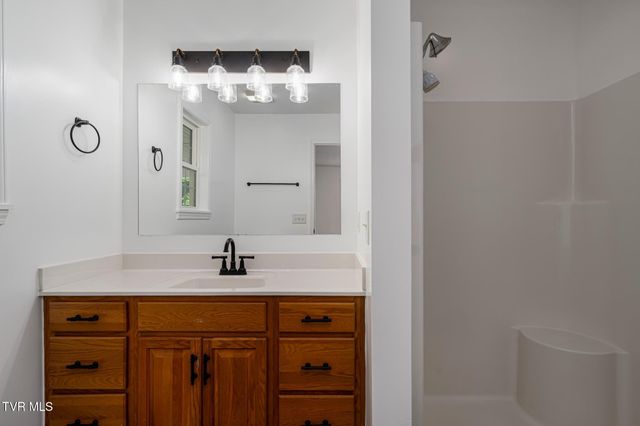 184 County Farm Road, Jonesborough, TN 37659